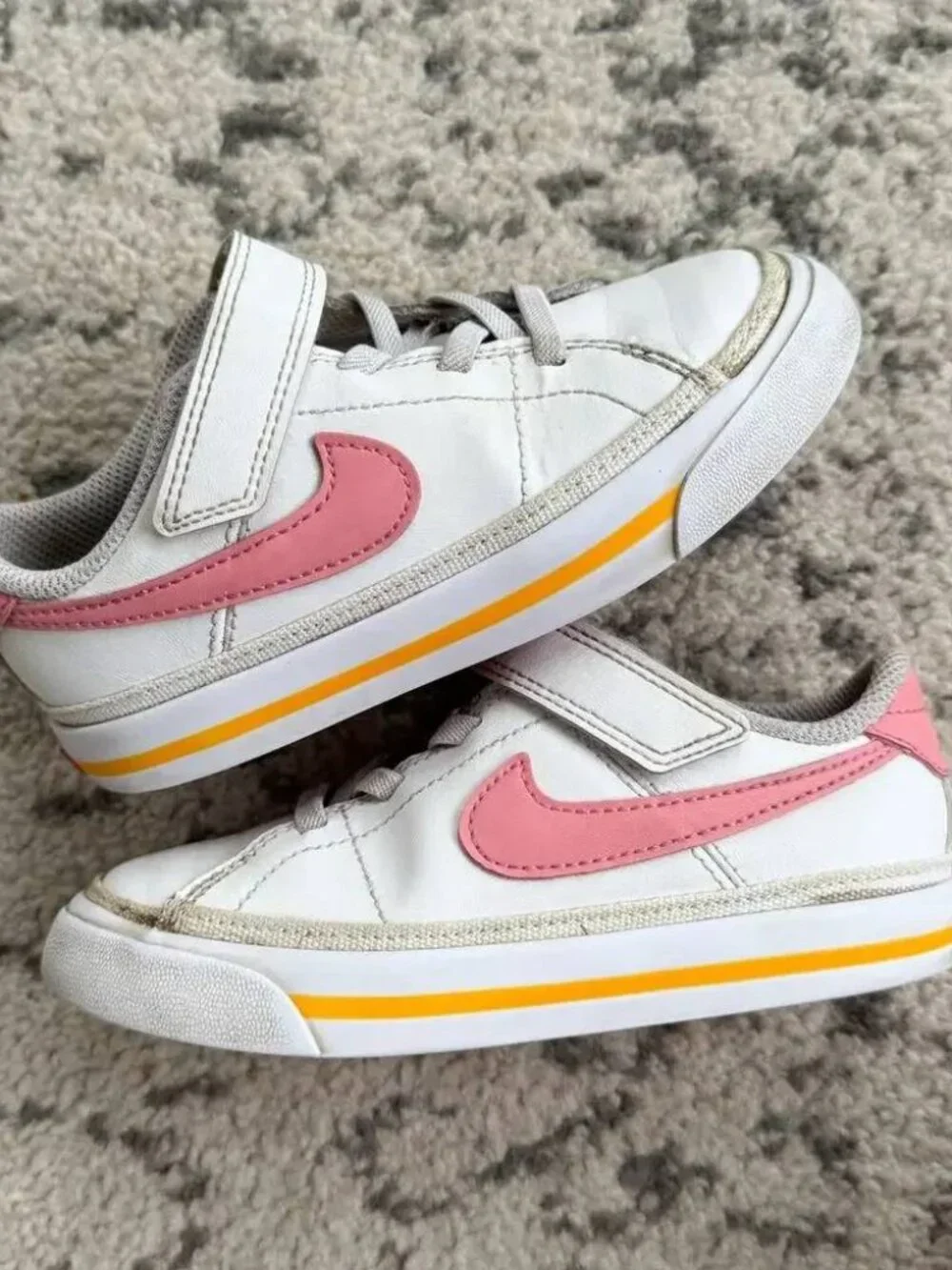 EUC Nike Court Legacy Low White Coral Chalk DA5382-118 Youth Size 3Y